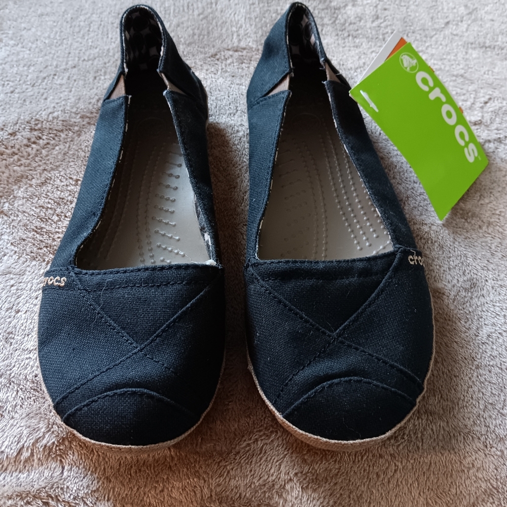 Crocs NWT Womens 8